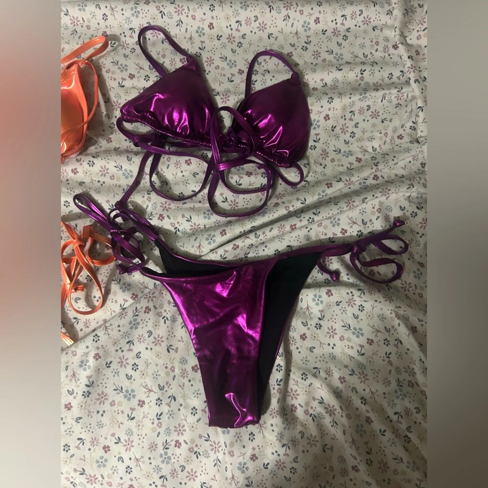 Bundle - Picture 3 of 3